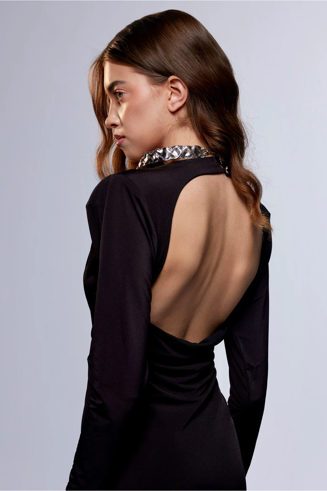 L'Artiste - Derin V Yaka Büzgü Detaylı Elbise