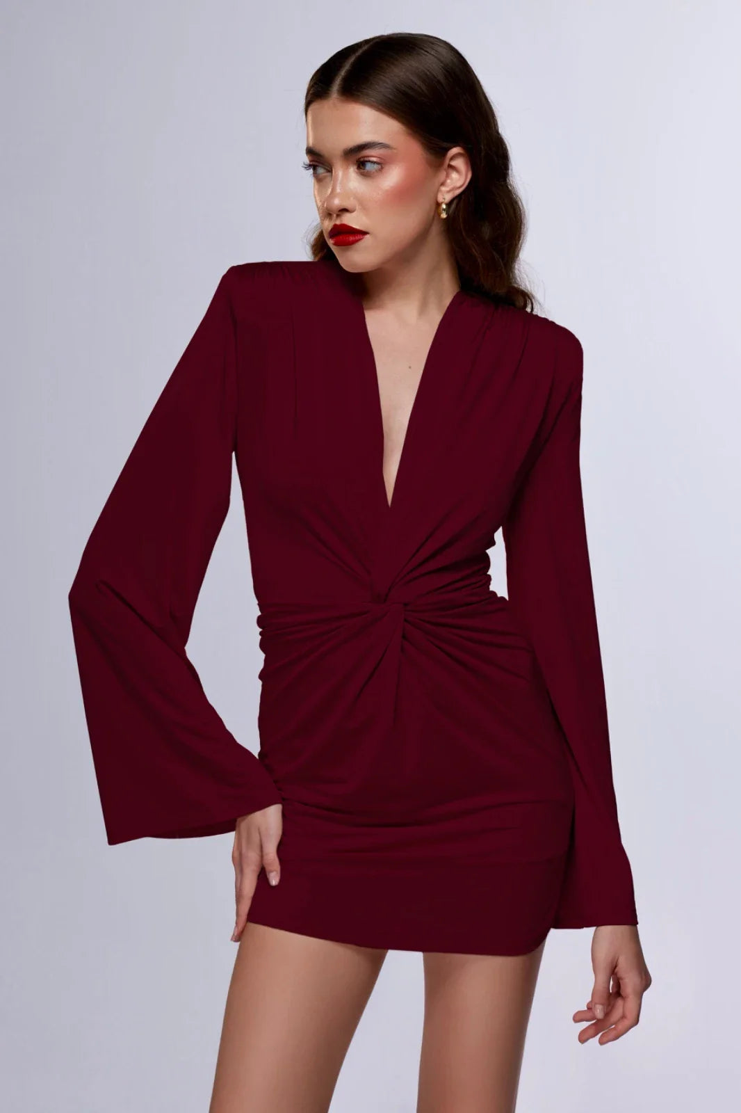 La Belle Nuit - Derin V Yaka ve Drapeli Mini Elbise